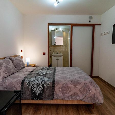 Апартаменты La Bebe 2 Beds Хунедоара Экстерьер фото